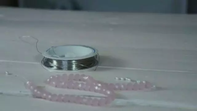 Инструкция создания аксессуара из бисера
