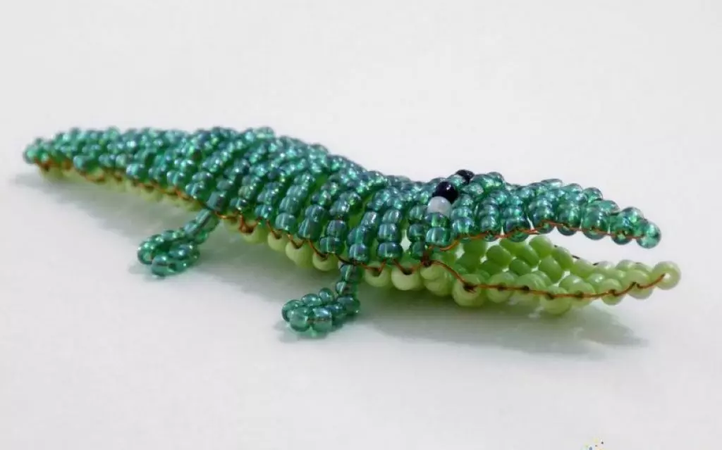 Как сделать крокодила из бисера? Схема объемного плетения