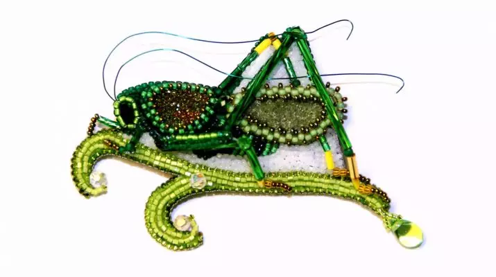 Популярные насекомые из бисера — понятные схемы плетения