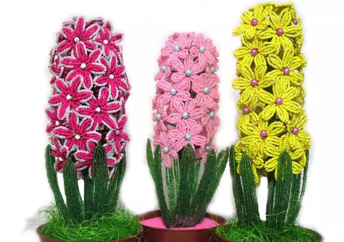 Как сплести гиацинт из бисера?