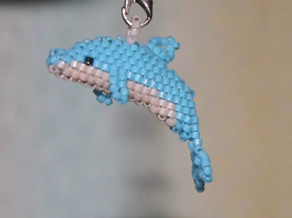 Схема объемного плетения дельфина из бисера для начинающих