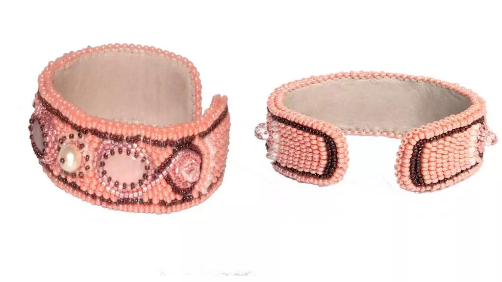 Нарядный браслет вышитый бисером своими руками